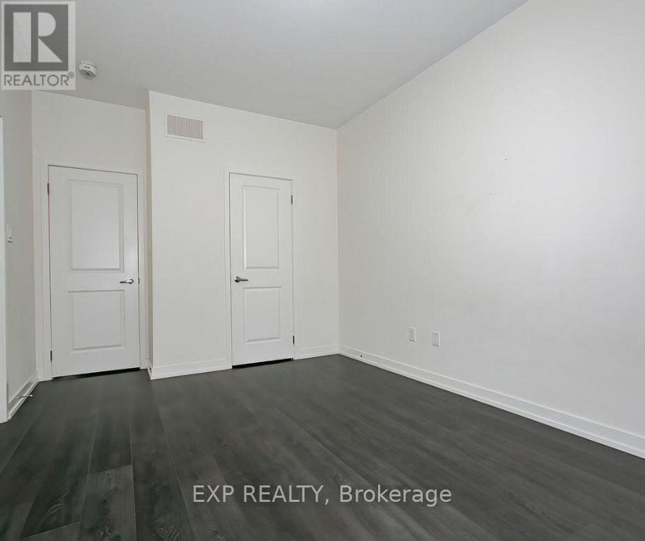 177 Sabina Drive, Oakville, Ontario  L6H 0W3 - Photo 14 - W12583106