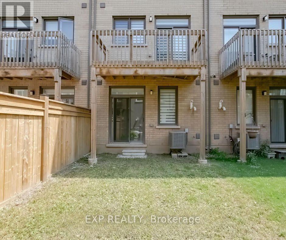 177 Sabina Drive, Oakville, Ontario  L6H 0W3 - Photo 6 - W12583106