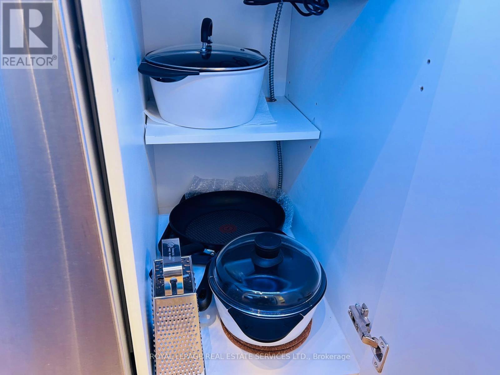 1601 - 4085 Parkside Village Drive, Mississauga, Ontario  L5B 0K9 - Photo 19 - W12583110