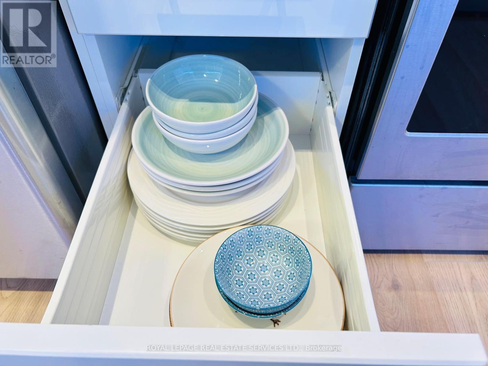 1601 - 4085 Parkside Village Drive, Mississauga, Ontario  L5B 0K9 - Photo 20 - W12583110