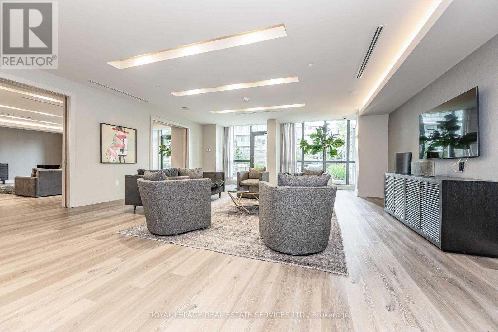 1601 - 4085 Parkside Village Drive, Mississauga, Ontario  L5B 0K9 - Photo 4 - W12583110