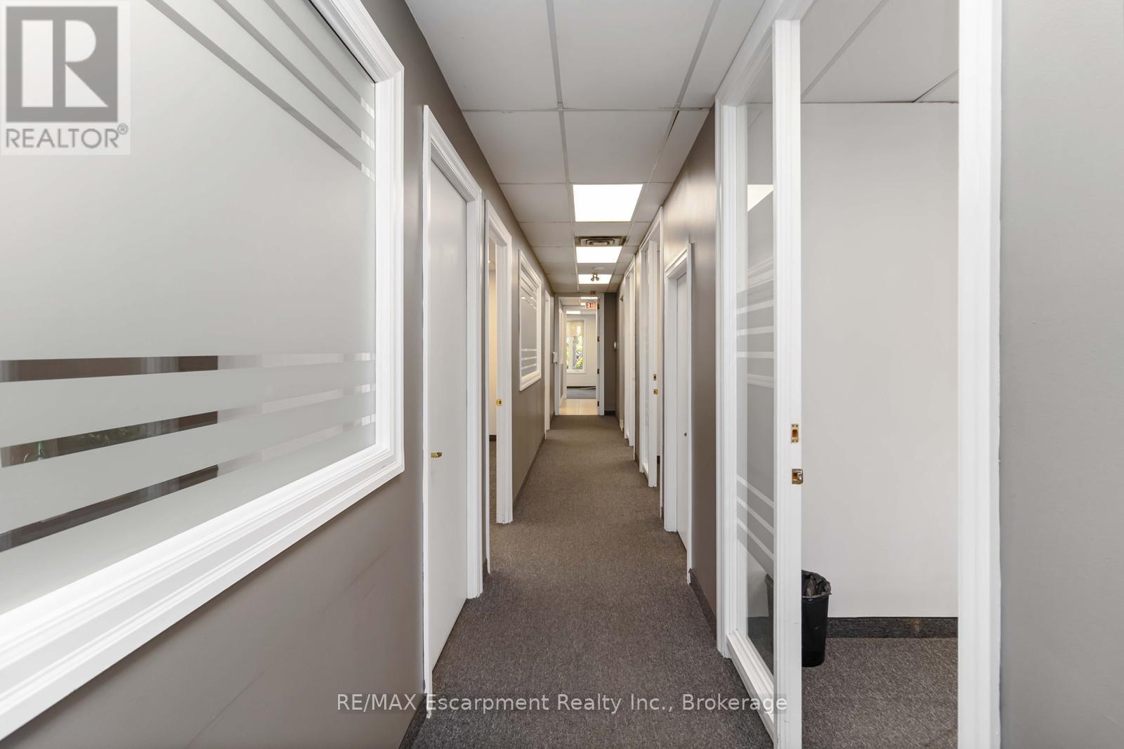 204 - 53 Village Centre Place, Mississauga, Ontario  L4Z 1V9 - Photo 5 - W12583192