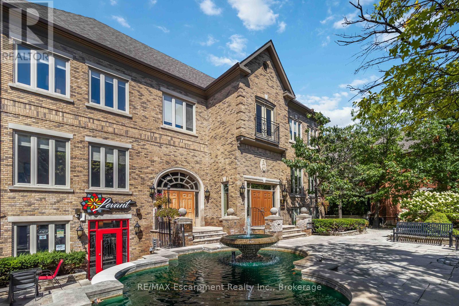 206 - 53 Village Centre Place, Mississauga, Ontario  L4Z 1V9 - Photo 1 - W12583212