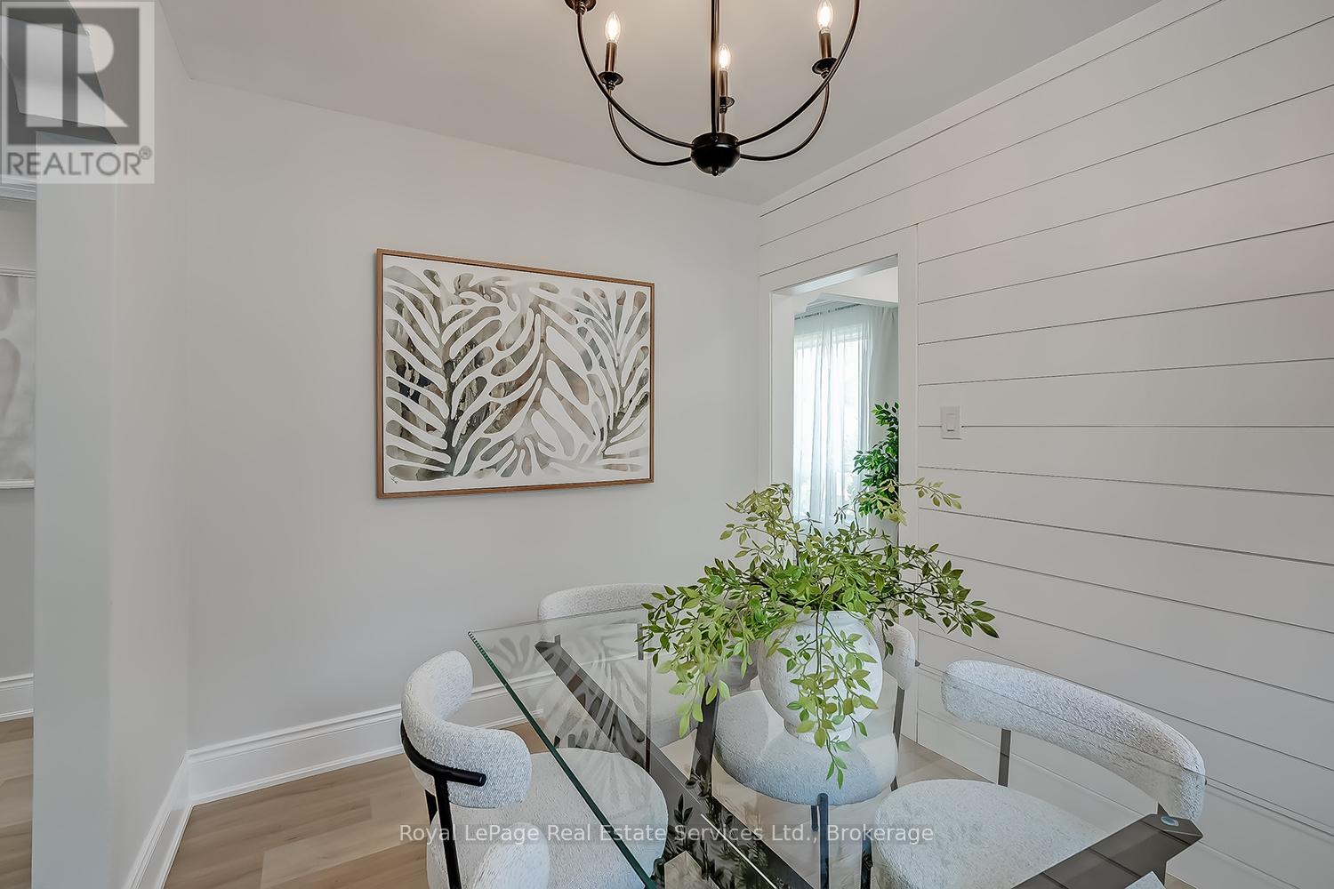 397 Bartos Drive, Oakville, Ontario  L6K 3E5 - Photo 12 - W12583312