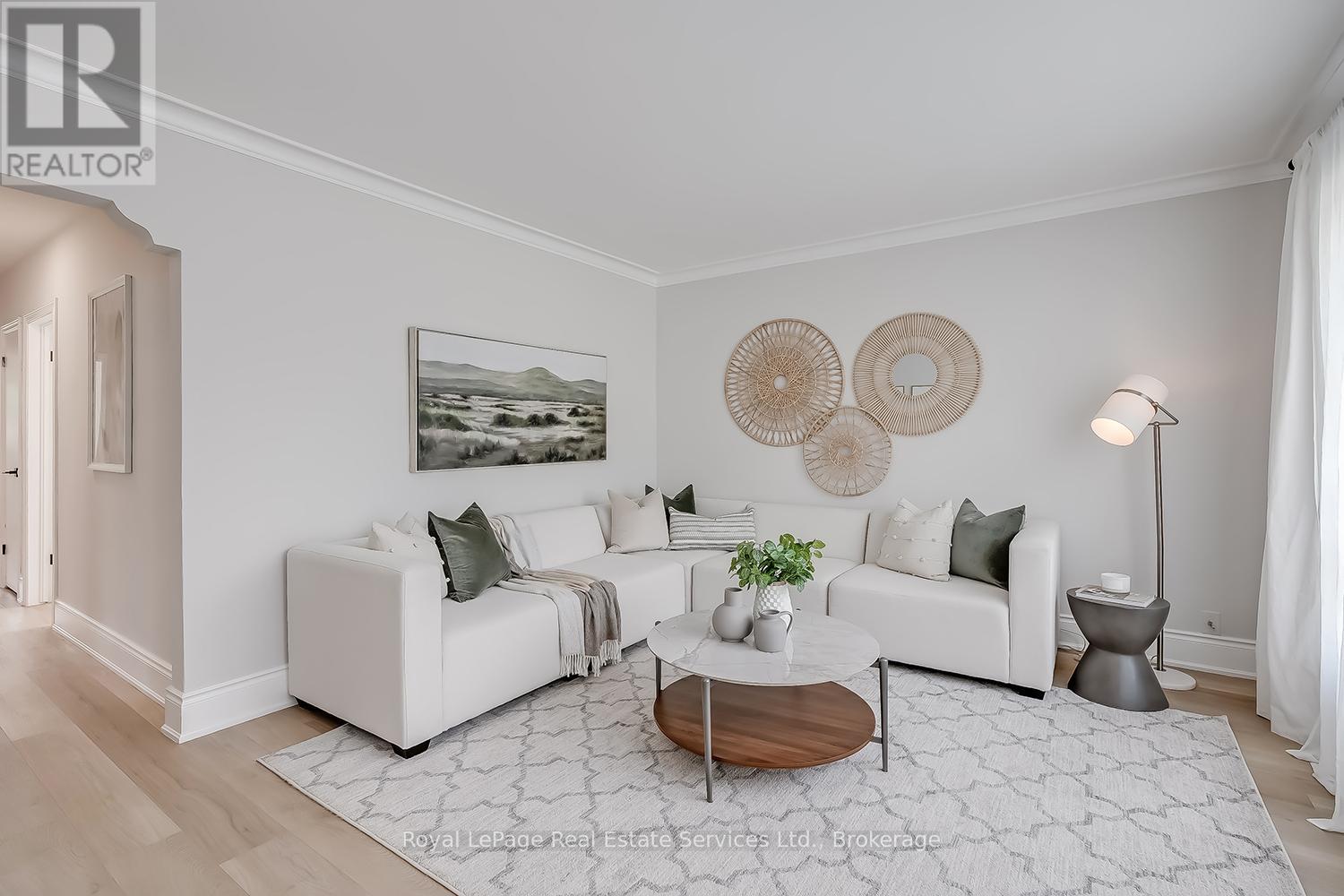 397 Bartos Drive, Oakville, Ontario  L6K 3E5 - Photo 6 - W12583312