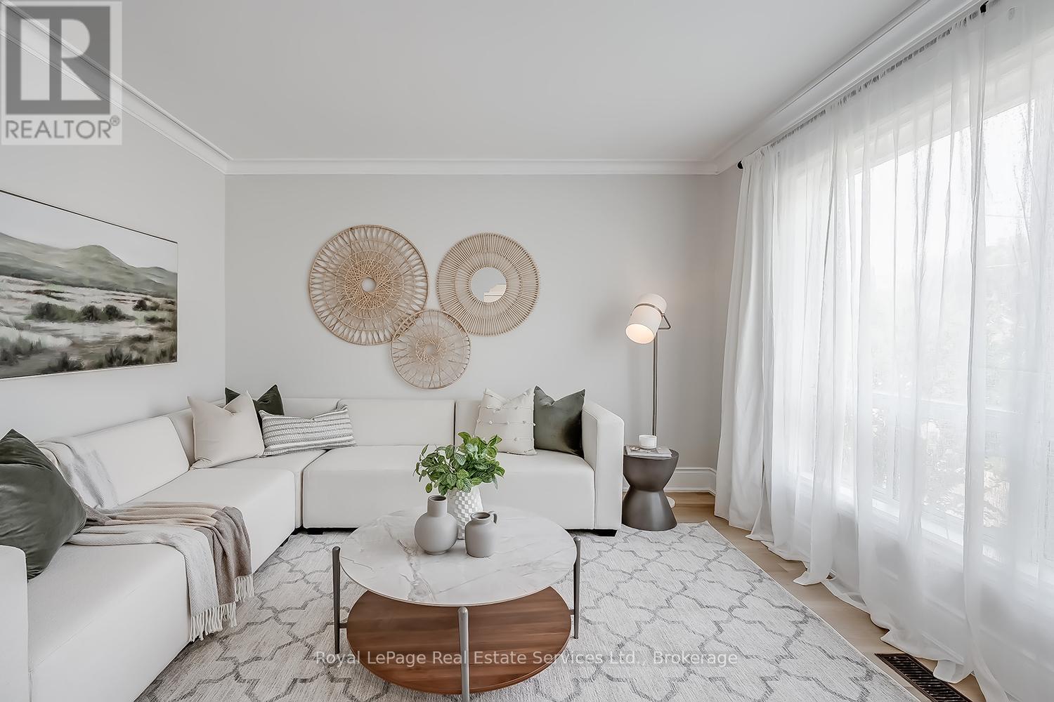 397 Bartos Drive, Oakville, Ontario  L6K 3E5 - Photo 9 - W12583312