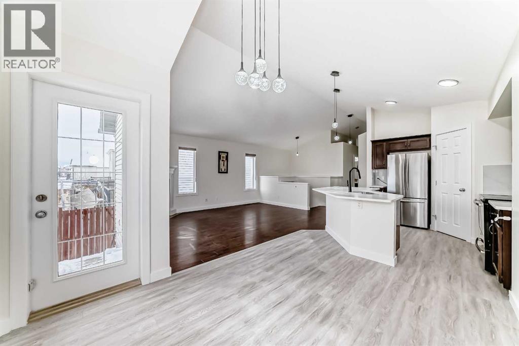 226 Saddlebrook Circle Ne, Calgary, Alberta  T3J 4T7 - Photo 12 - A2272547