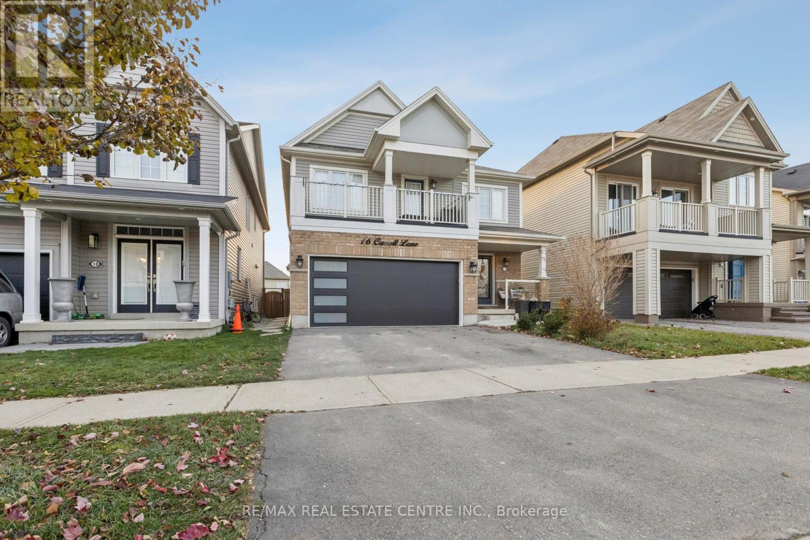 UPPER LEVEL - 16 CARROLL LANE, Brantford, Ontario