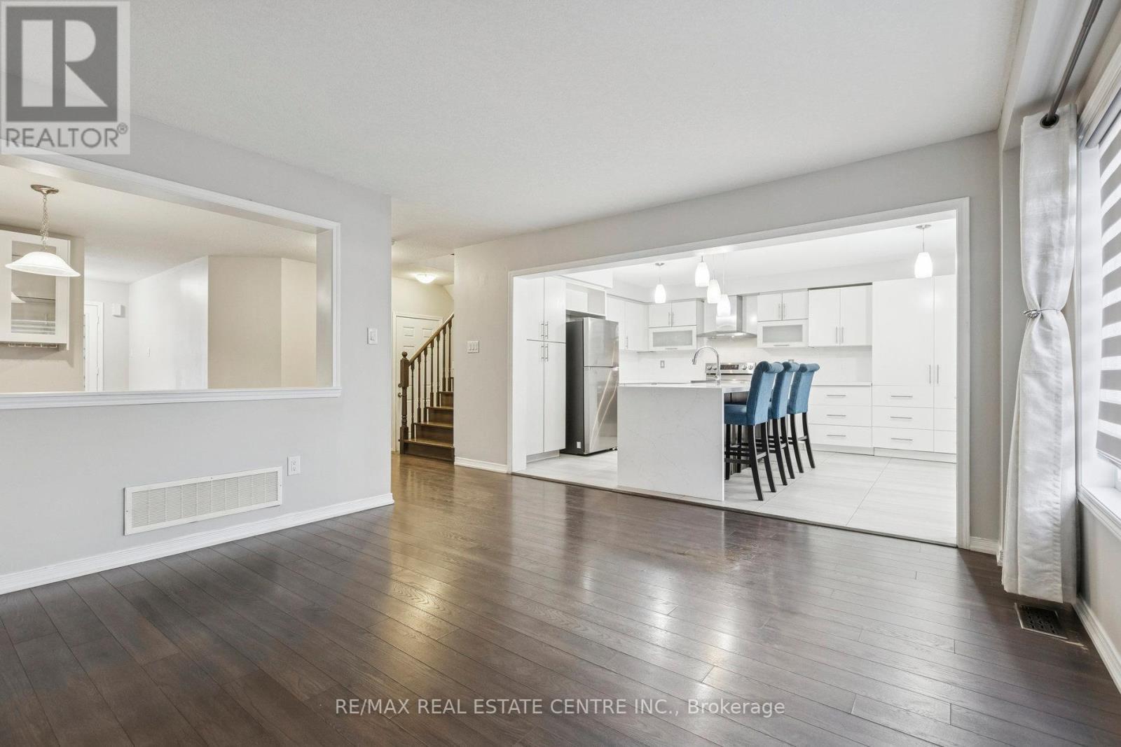 Upper Level - 16 Carroll Lane, Brantford, Ontario N3T 0J5 - Photo 13 - X12583088