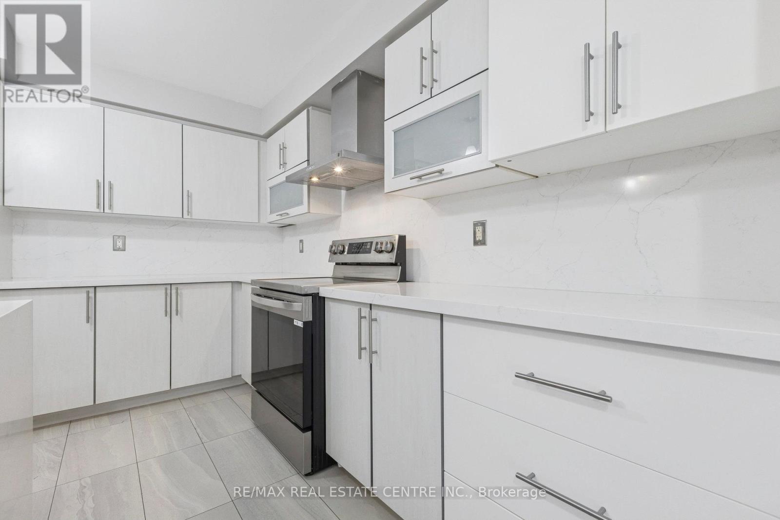 Upper Level - 16 Carroll Lane, Brantford, Ontario N3T 0J5 - Photo 20 - X12583088