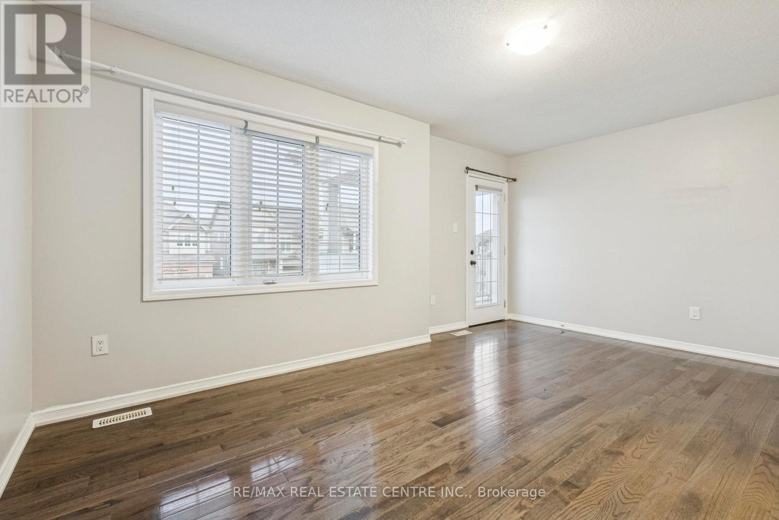 Upper Level - 16 Carroll Lane, Brantford, Ontario N3T 0J5 - Photo 30 - X12583088