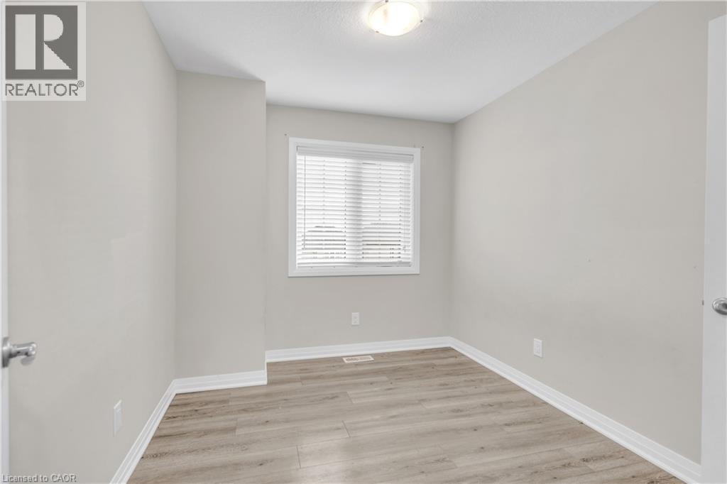 35 Sportsman Hill Street, Kitchener, Ontario  N2P 0J2 - Photo 16 - 40790994