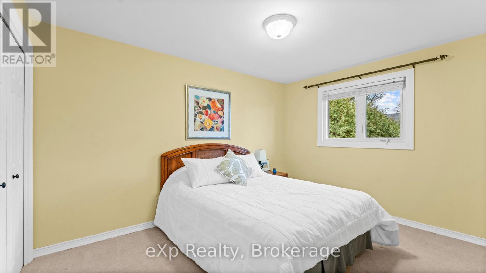 861 Gustavus Street, Saugeen Shores, Ontario  N0H 2C4 - Photo 10 - X12583316