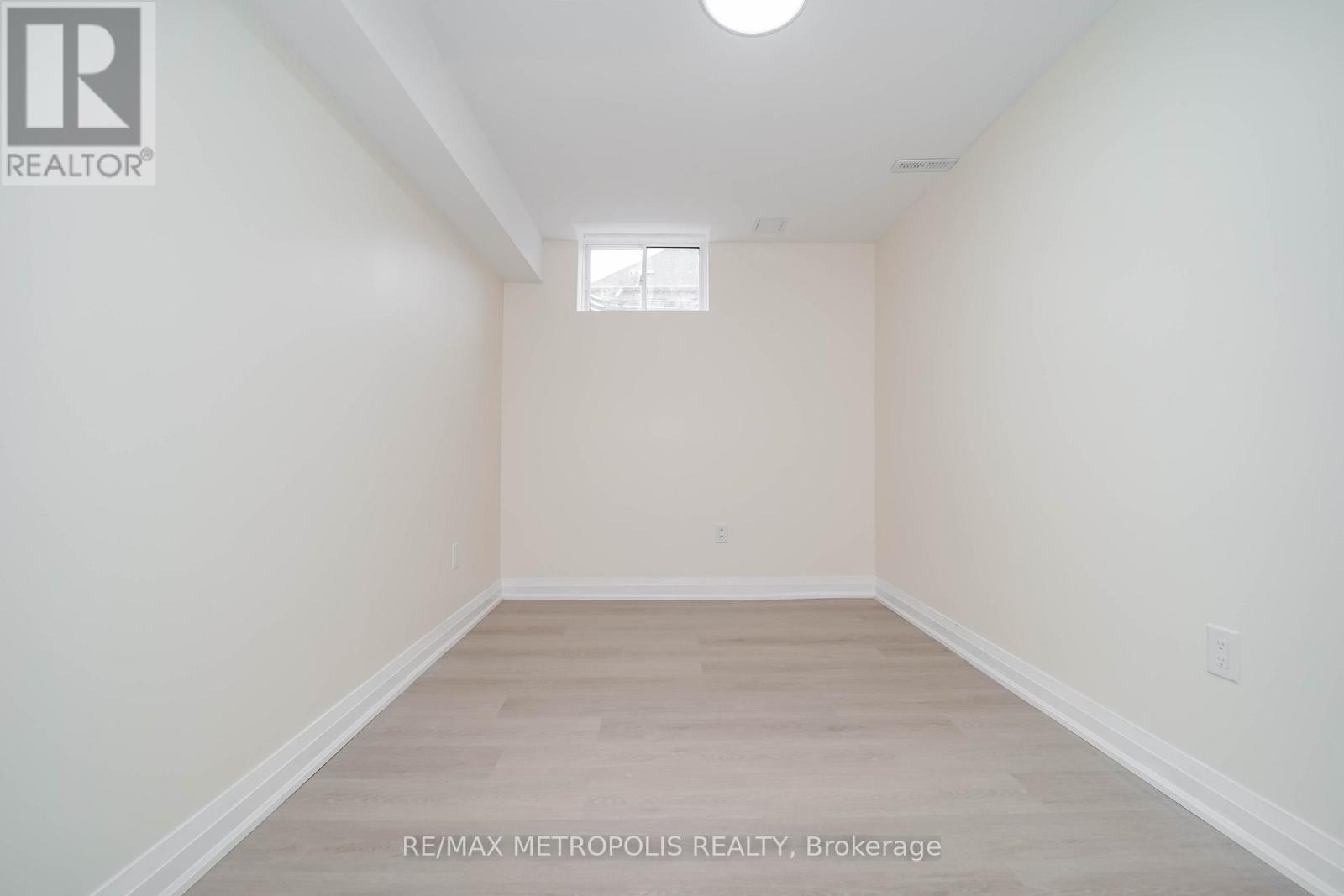 Bsmt - 929 Greenhill Avenue, Oshawa, Ontario L1K 0C3 - Photo 28 - E12582686