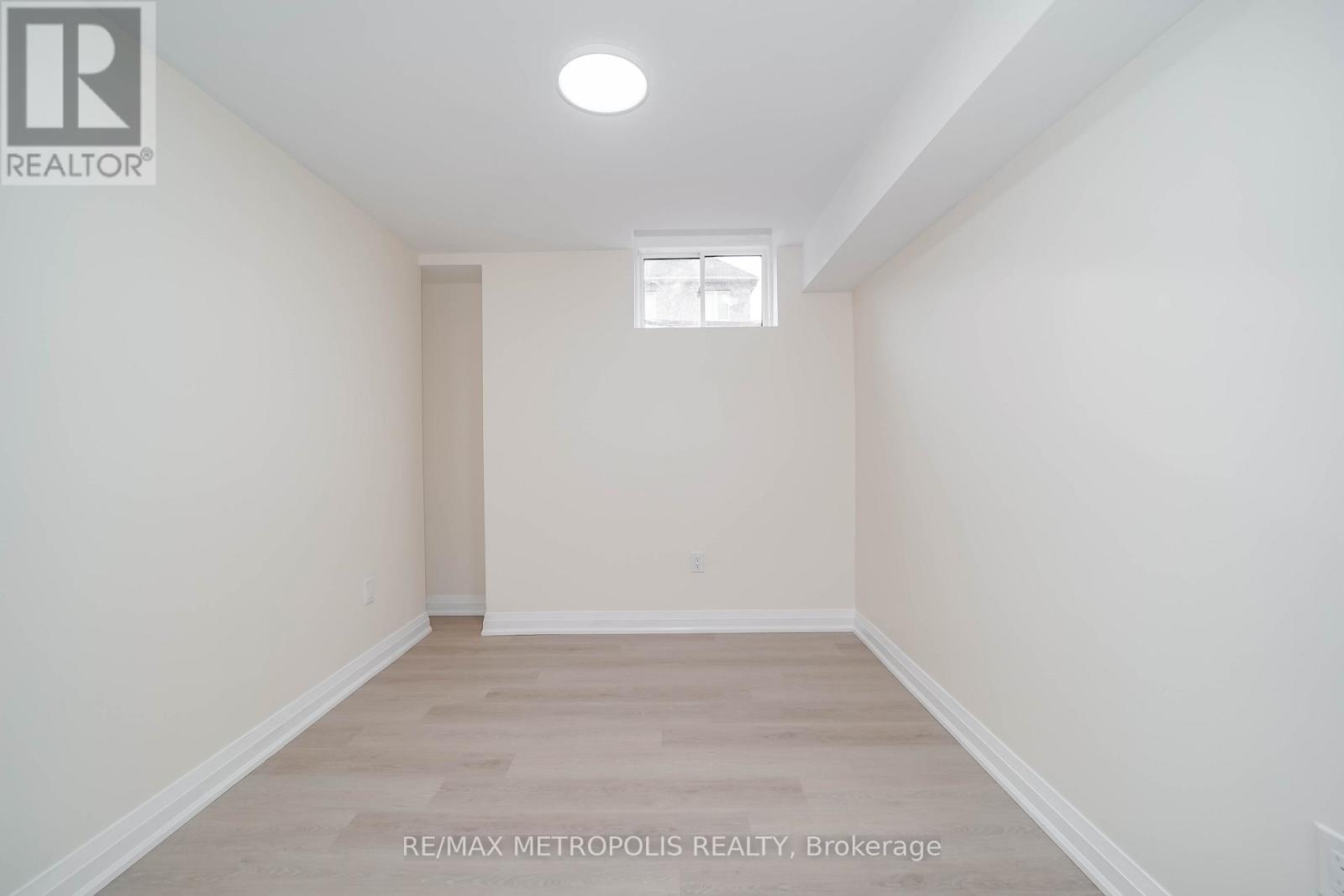 Bsmt - 929 Greenhill Avenue, Oshawa, Ontario L1K 0C3 - Photo 25 - E12582686