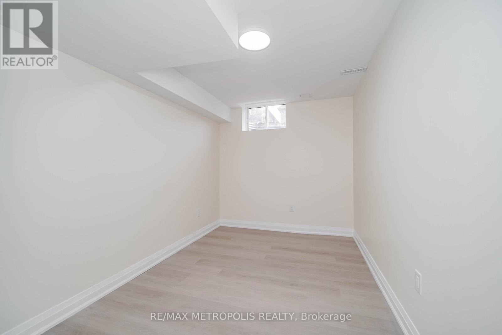 Bsmt - 929 Greenhill Avenue, Oshawa, Ontario L1K 0C3 - Photo 27 - E12582686