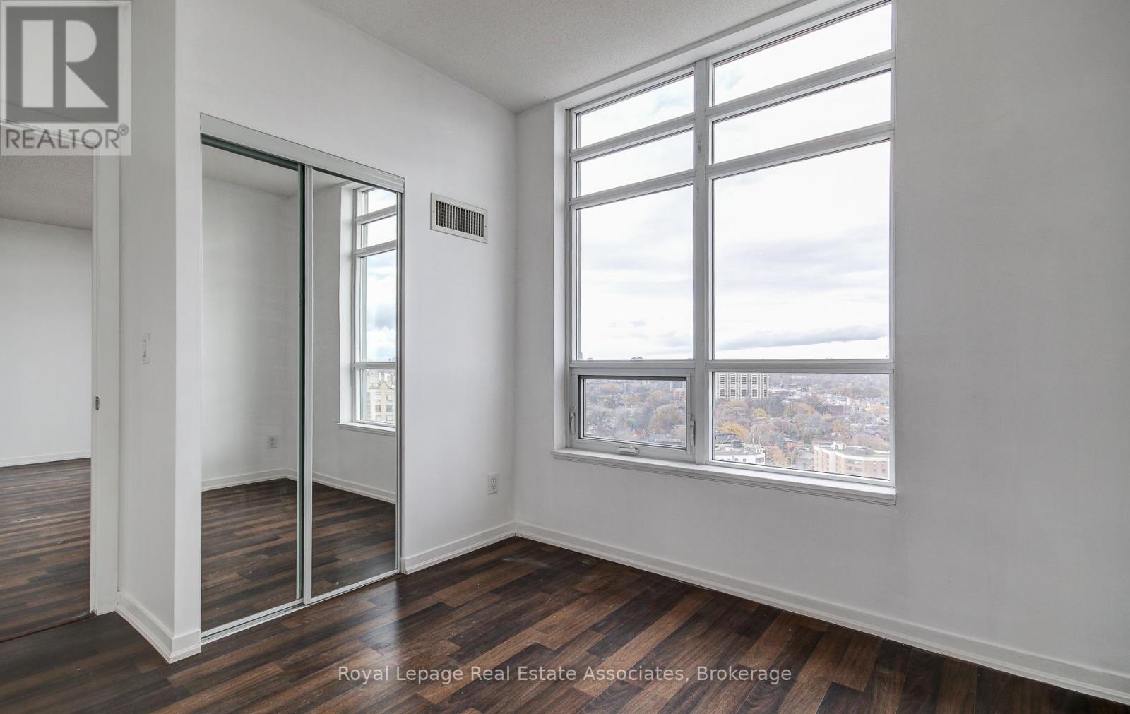 2211 - 38 Joe Shuster Way, Toronto, Ontario  M6K 0A5 - Photo 27 - W12583078