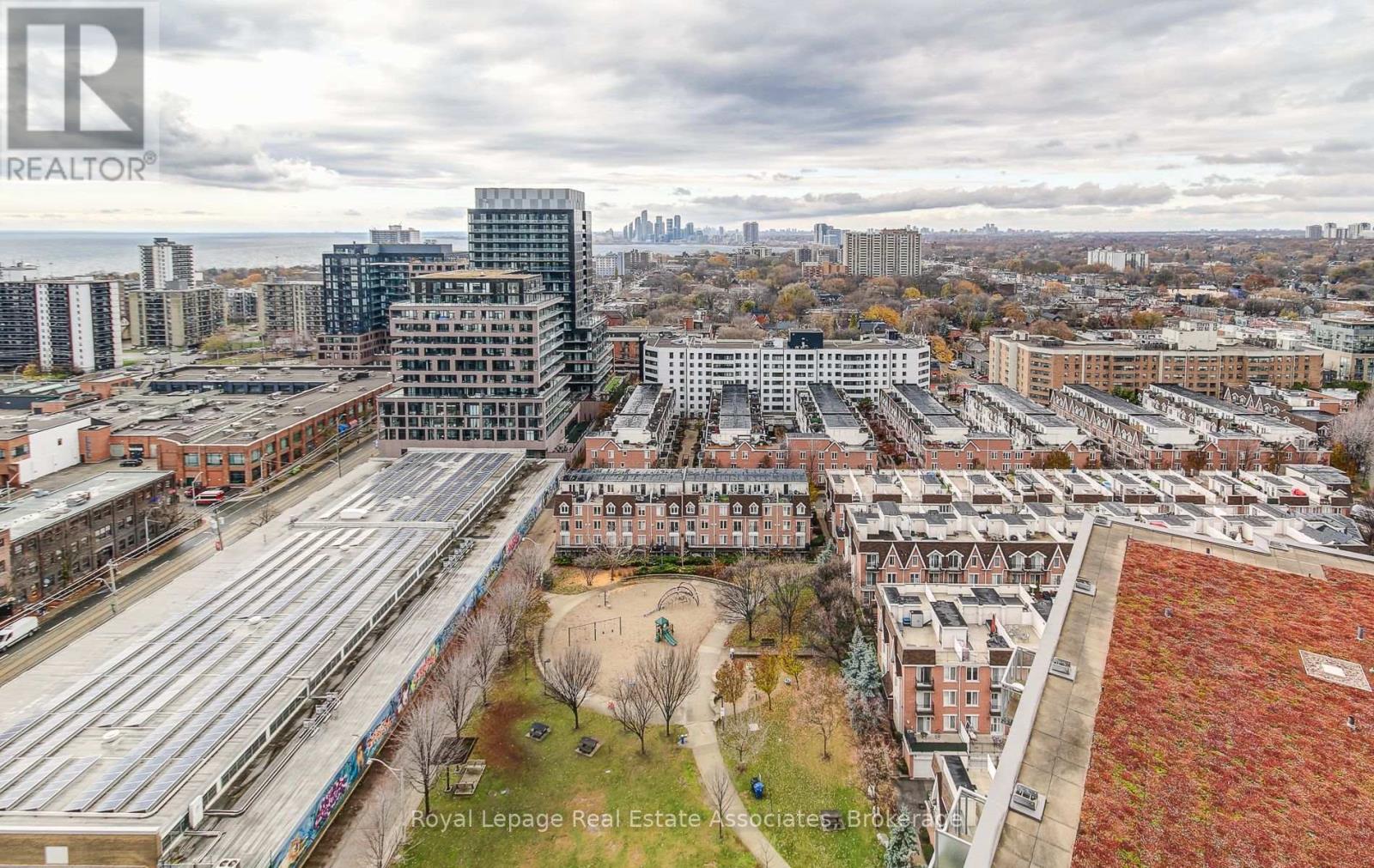 2211 - 38 Joe Shuster Way, Toronto, Ontario  M6K 0A5 - Photo 22 - W12583078