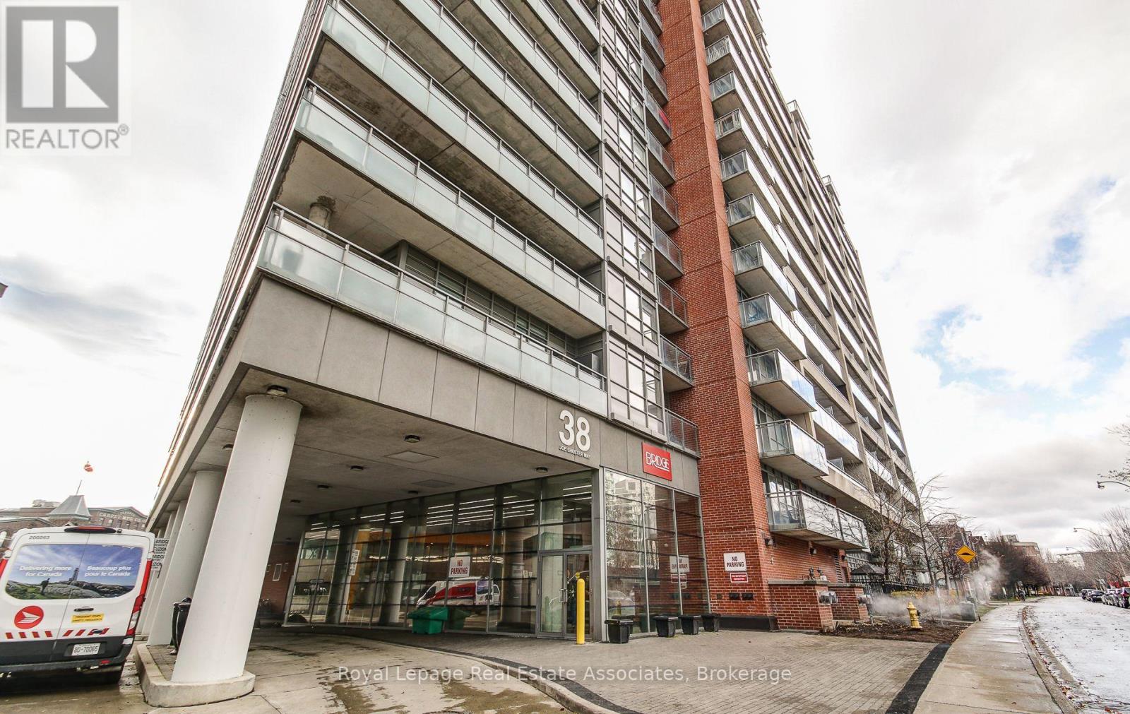 2211 - 38 Joe Shuster Way, Toronto, Ontario  M6K 0A5 - Photo 3 - W12583078