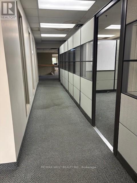 10 Devon Road, Brampton, Ontario L6T 5B5 - Photo 2 - W12393942