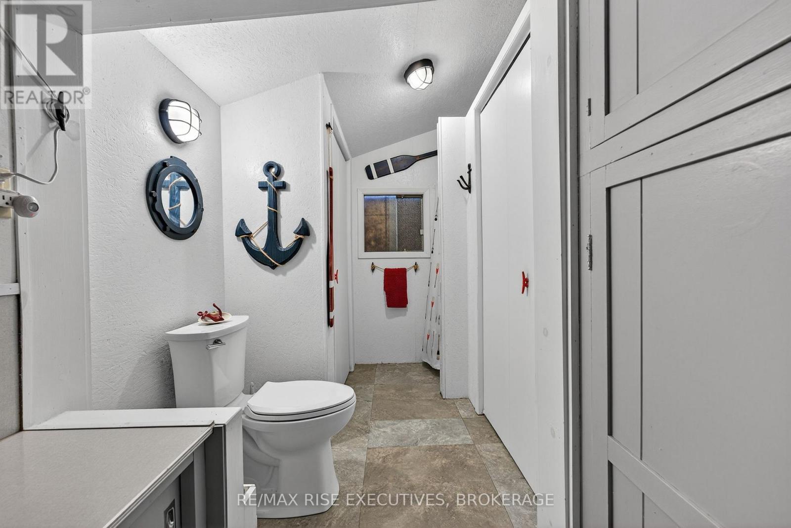 5065 Lower Round Lake Road, Frontenac, Ontario  K0H 1H0 - Photo 35 - X12578966