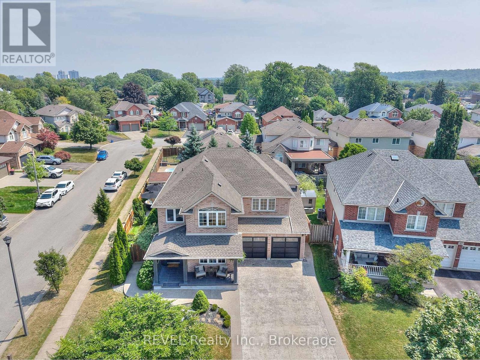 15 Fosh Court, St. Catharines, Ontario L2S 4A9 - Photo 41 - X12471468