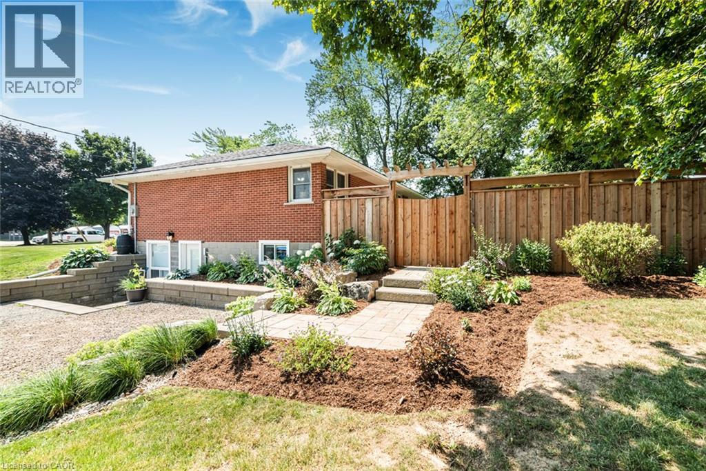 2016 Hwy 56, Binbrook, Ontario  L0R 1C0 - Photo 7 - 40751767