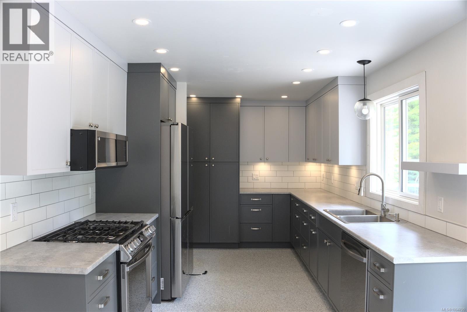 2298 Calais Rd, Duncan, British Columbia