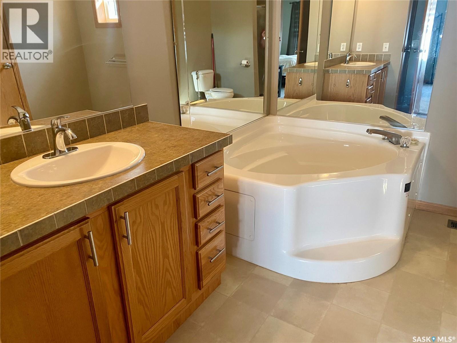 #e39 1400 12th Avenue, Regina, Saskatchewan  S4N 0M6 - Photo 12 - SK024843