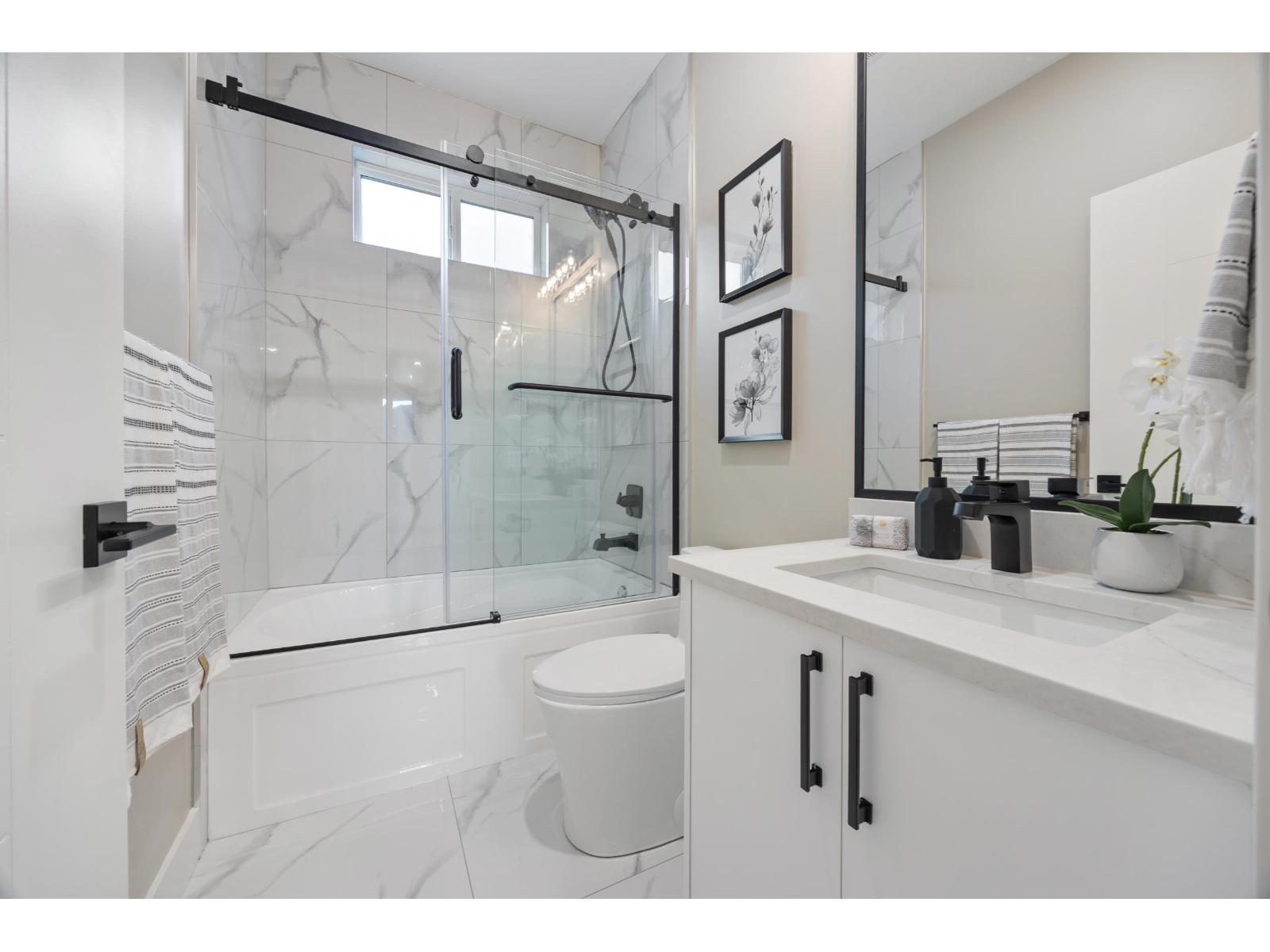 7024 205 Street, Langley, British Columbia  V2Y 1S9 - Photo 31 - R3070649