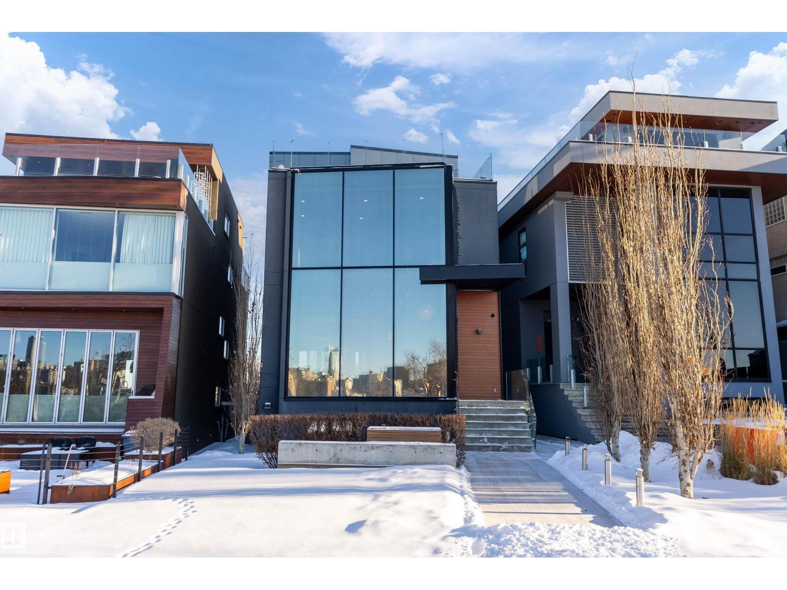 9509 99b St Nw, Edmonton, Alberta  T6E 3X1 - Photo 1 - E4464035