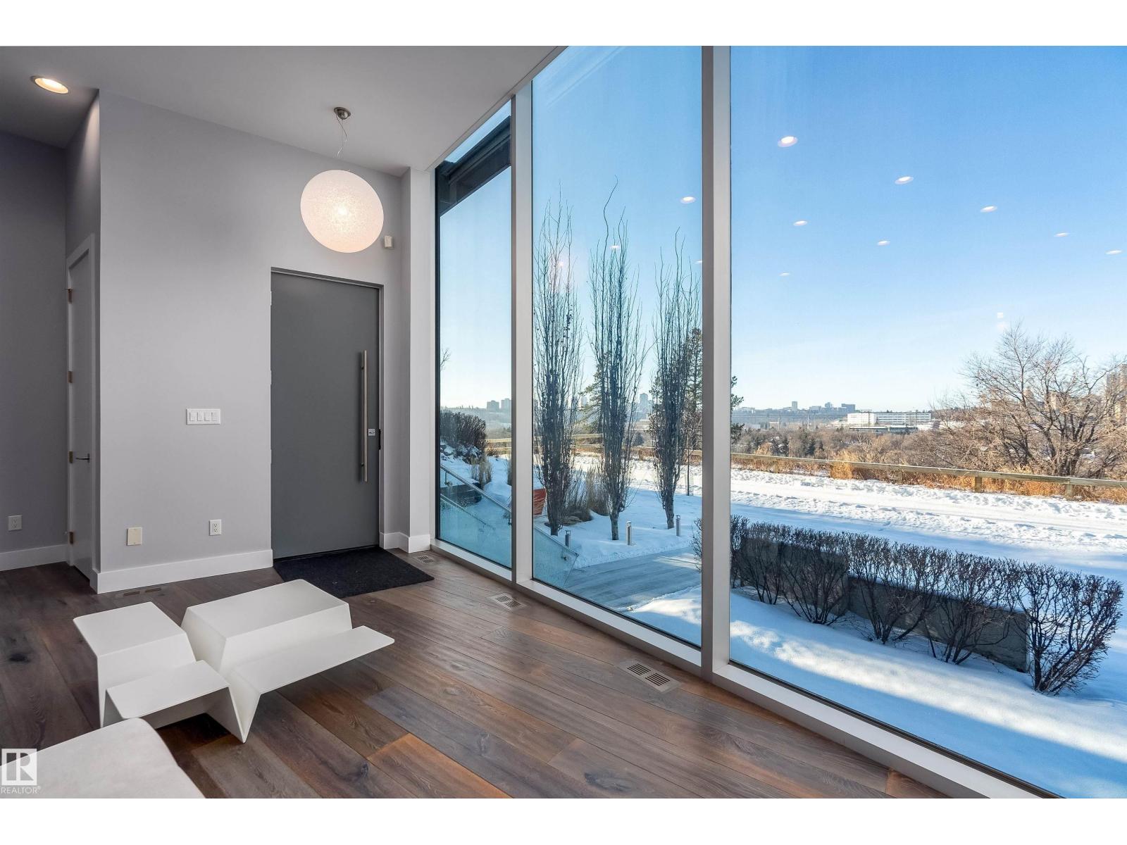 9509 99b St Nw, Edmonton, Alberta  T6E 3X1 - Photo 2 - E4464035