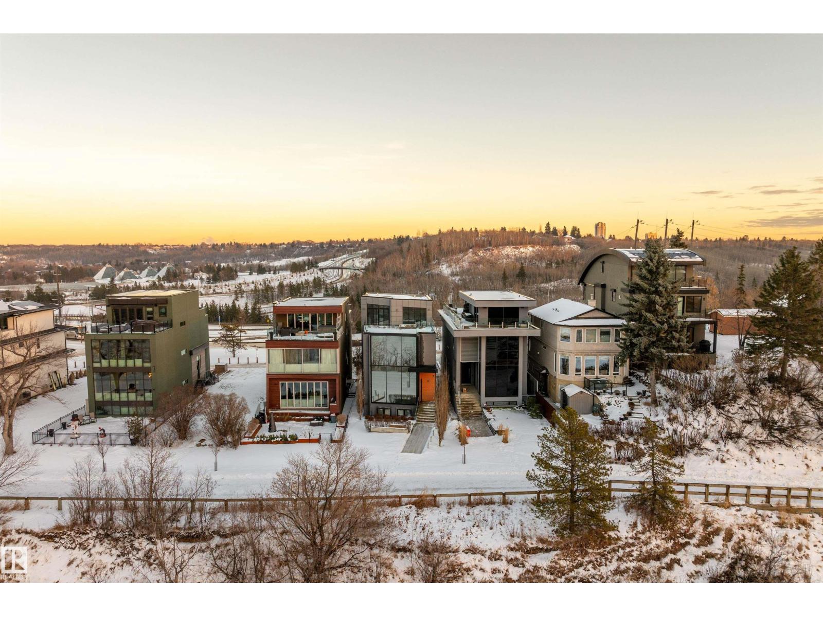 9509 99b St Nw, Edmonton, Alberta  T6E 3X1 - Photo 58 - E4464035