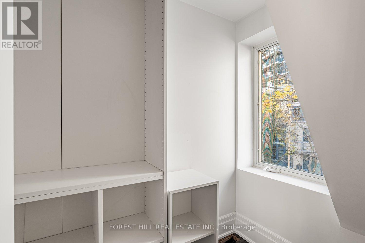 Upper - 37 Granby Street, Toronto, Ontario  M5B 1H8 - Photo 20 - C12583166