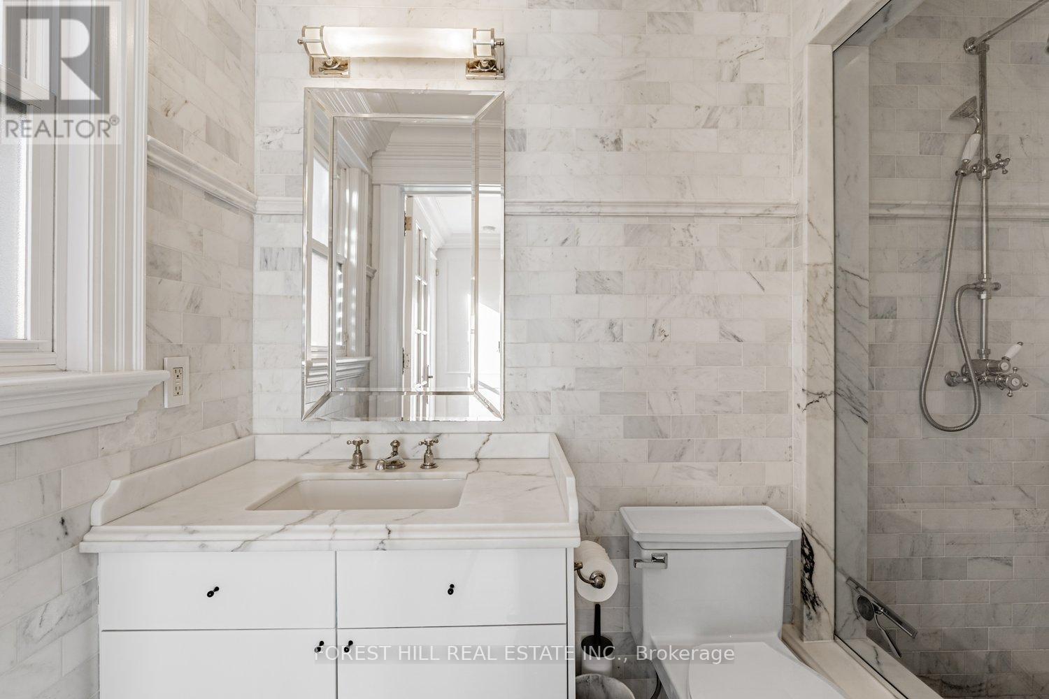 Upper - 37 Granby Street, Toronto, Ontario  M5B 1H8 - Photo 23 - C12583166