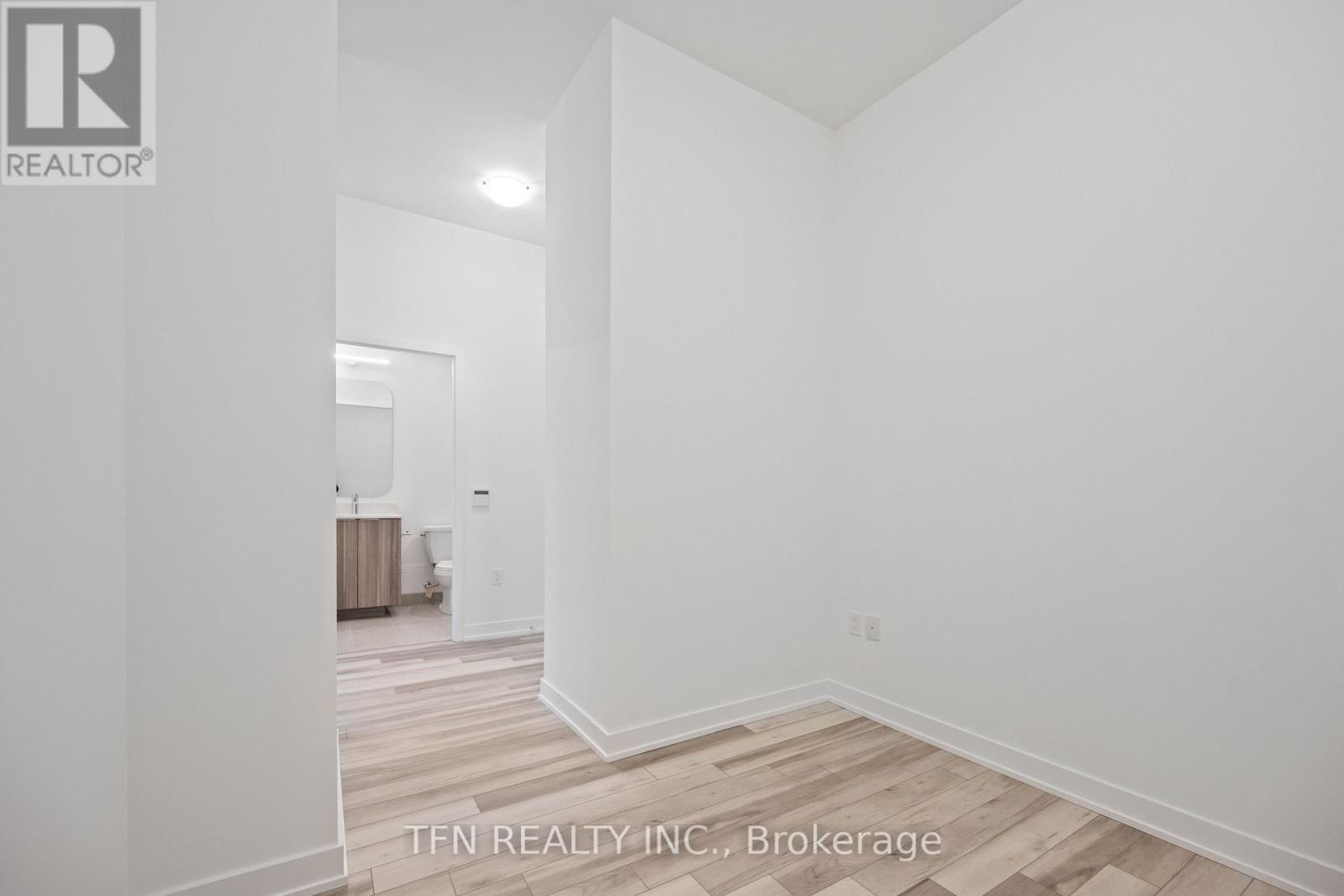 204 - 15 Richardson Street, Toronto, Ontario  M5A 0Y5 - Photo 15 - C12583172