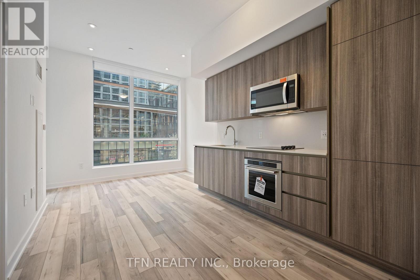 204 - 15 Richardson Street, Toronto, Ontario  M5A 0Y5 - Photo 2 - C12583172