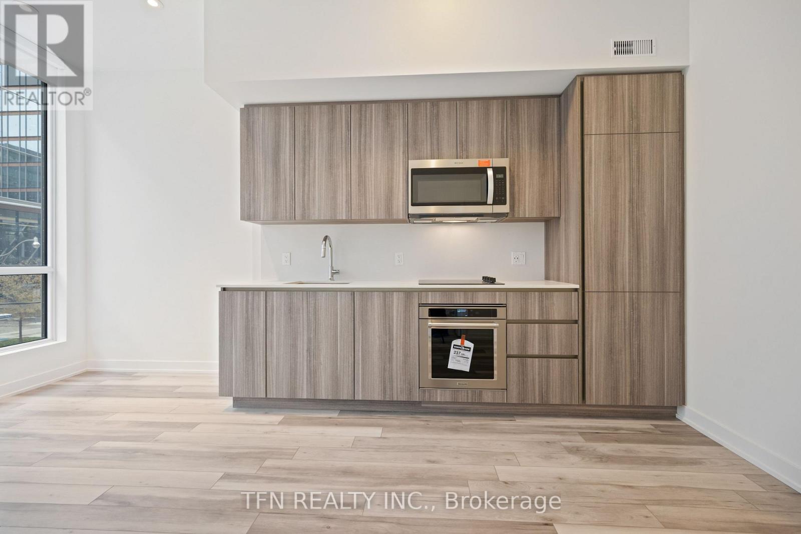 204 - 15 Richardson Street, Toronto, Ontario  M5A 0Y5 - Photo 4 - C12583172