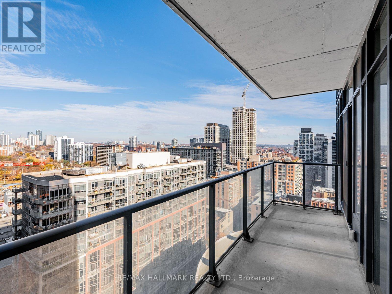 1704 - 105 George Street, Toronto, Ontario  M5A 0L4 - Photo 18 - C12583188