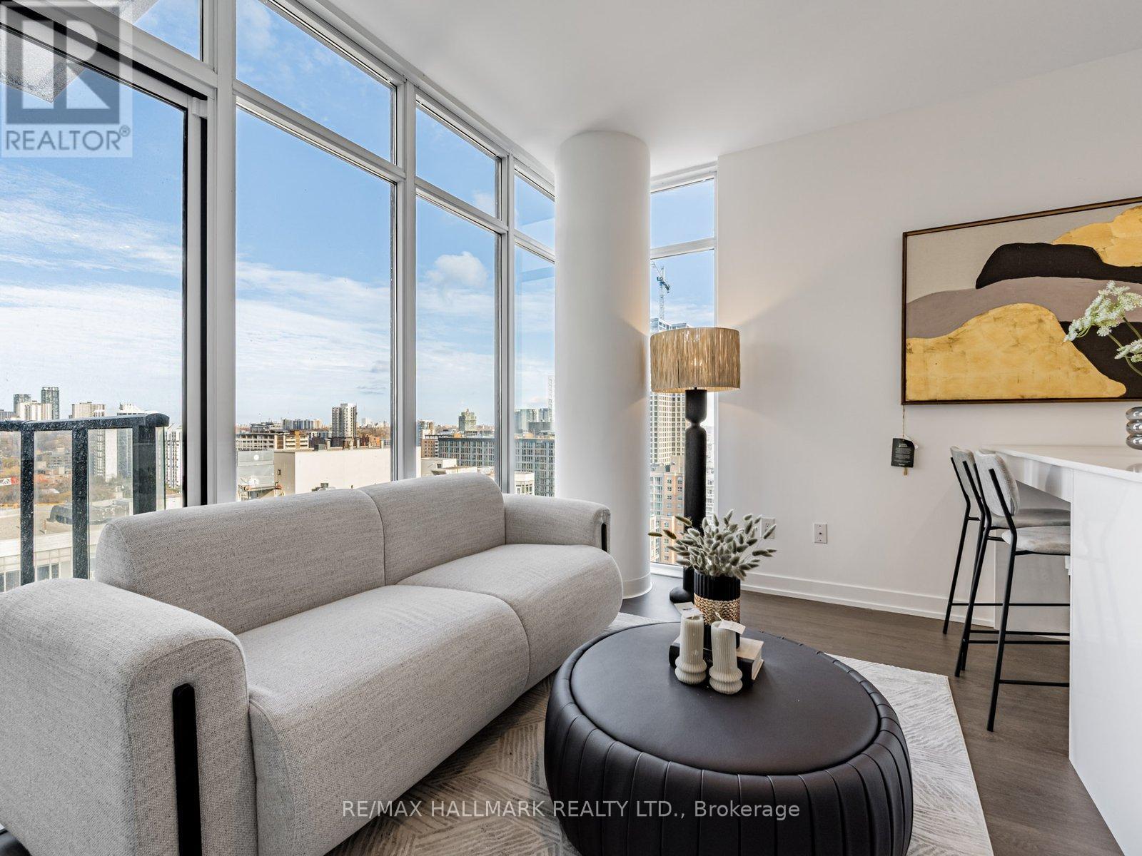 1704 - 105 George Street, Toronto, Ontario  M5A 0L4 - Photo 6 - C12583188