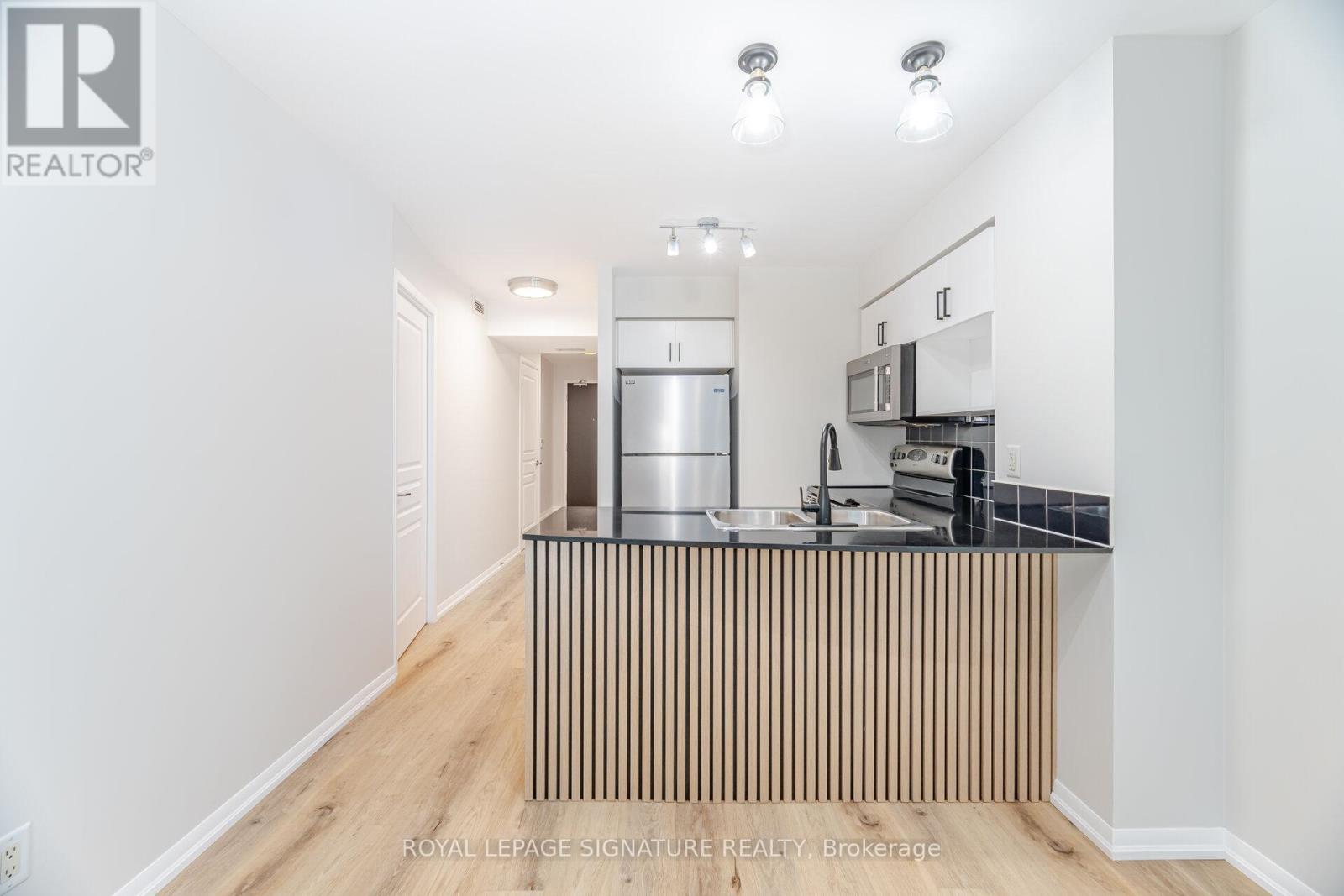 3112 - 18 Yonge Street, Toronto, Ontario  M5E 1Z8 - Photo 2 - C12583246