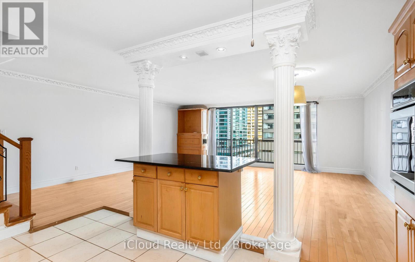 837 - 33 Harbour Square, Toronto, Ontario  M5J 2G2 - Photo 11 - C12583260