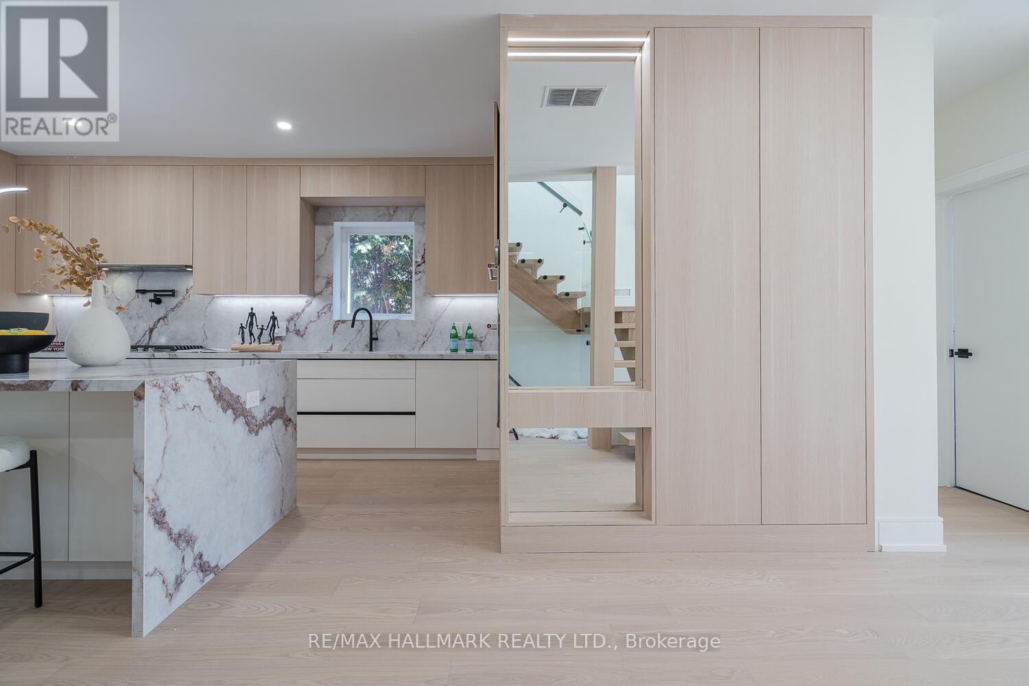 116 Kennard Avenue, Toronto, Ontario  M3H 4M4 - Photo 23 - C12583270