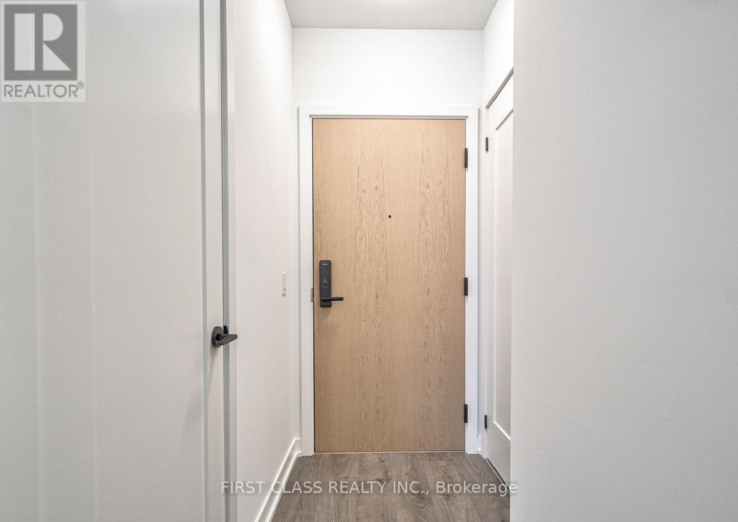 1005 - 5 Defries Street, Toronto, Ontario  M5A 0W7 - Photo 3 - C12583328