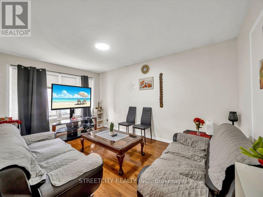 125 Stonyburn Crescent, Cambridge, Ontario  N1R 7X2 - Photo 12 - X12583186