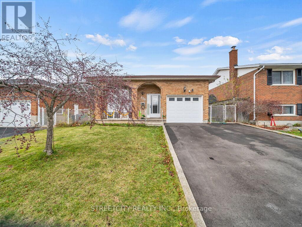 125 Stonyburn Crescent, Cambridge, Ontario  N1R 7X2 - Photo 4 - X12583186