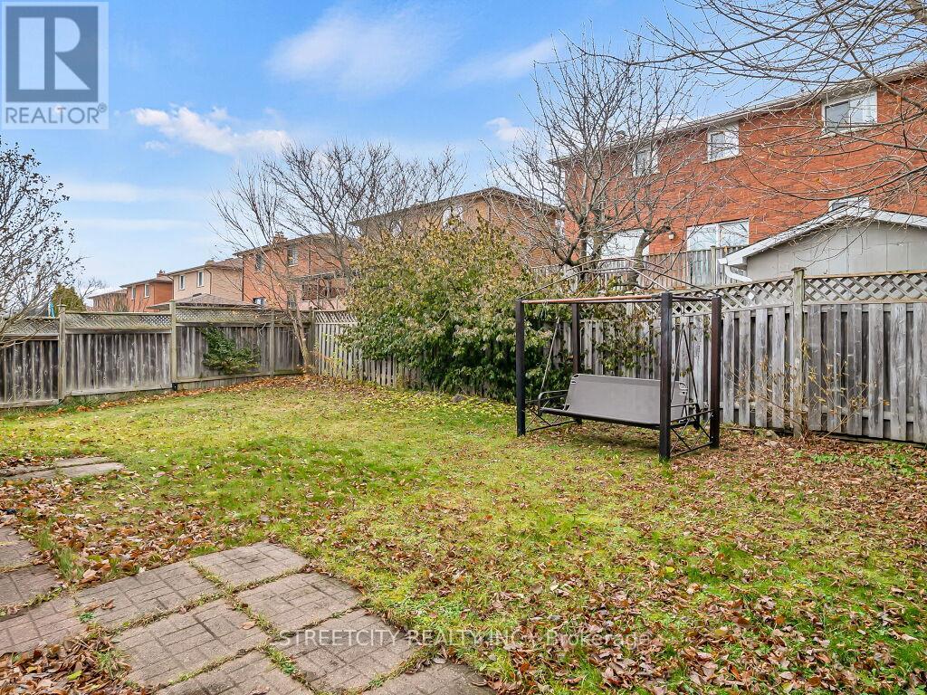 125 Stonyburn Crescent, Cambridge, Ontario  N1R 7X2 - Photo 41 - X12583186