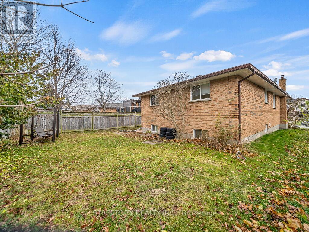 125 Stonyburn Crescent, Cambridge, Ontario  N1R 7X2 - Photo 43 - X12583186