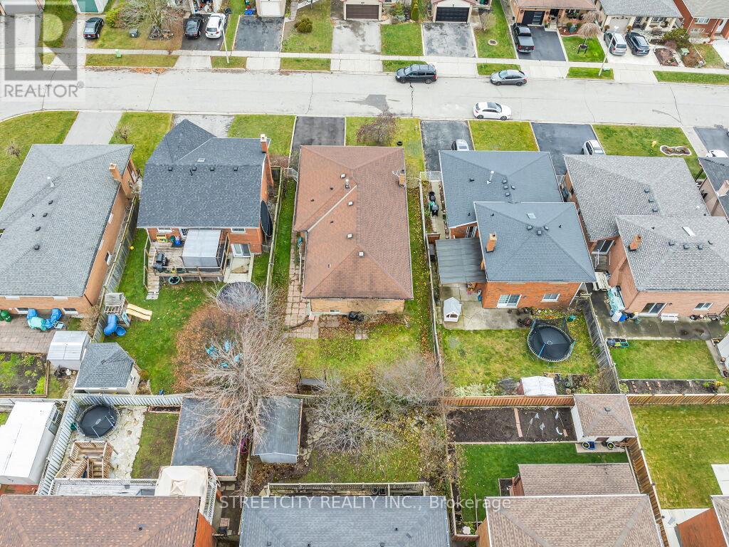 125 Stonyburn Crescent, Cambridge, Ontario  N1R 7X2 - Photo 45 - X12583186