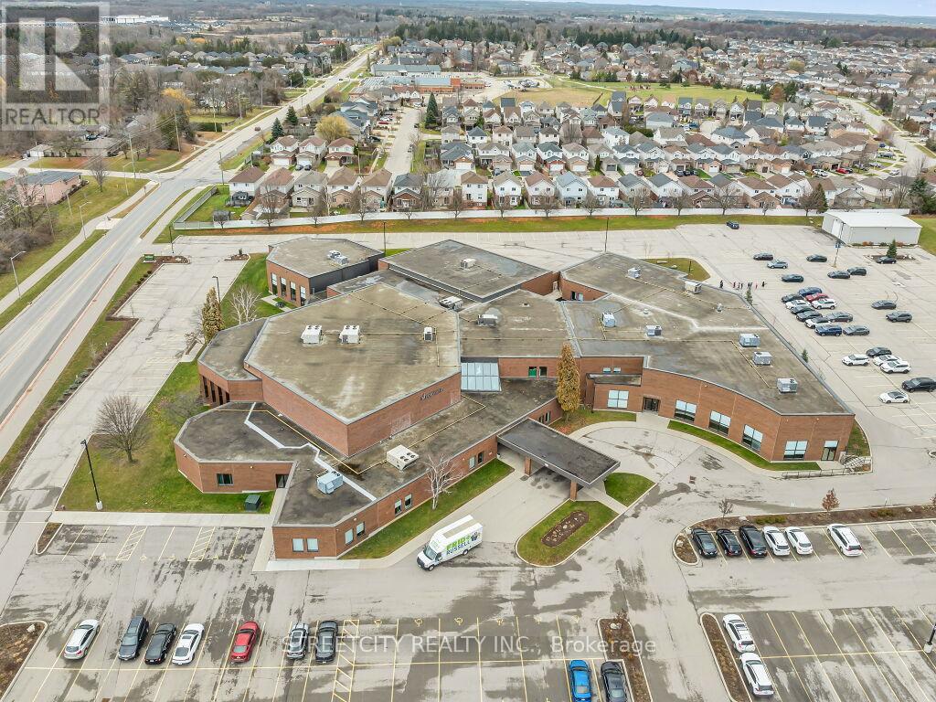 125 Stonyburn Crescent, Cambridge, Ontario  N1R 7X2 - Photo 47 - X12583186